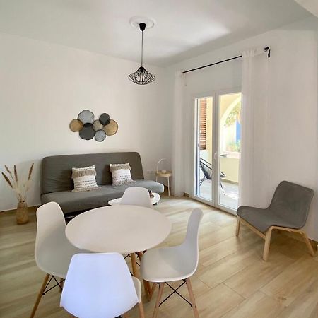 Batsi Seaside Apartment Buitenkant foto